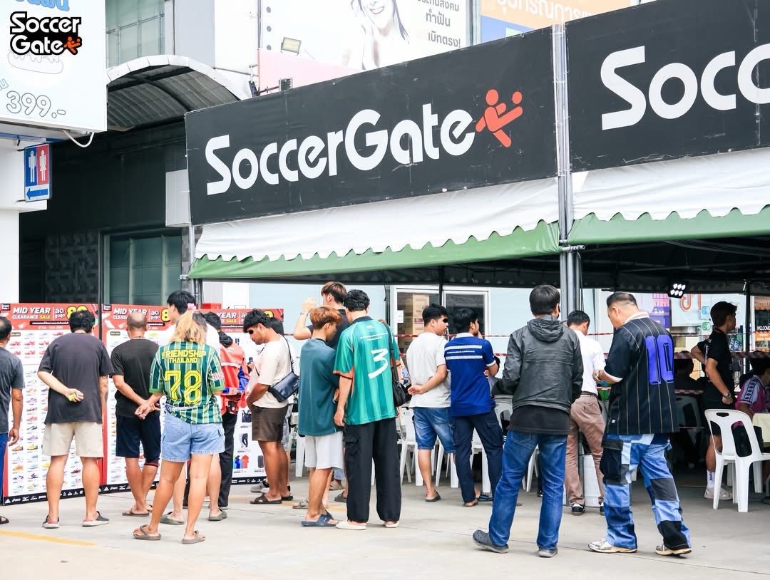 งานใกล้หมดแล้วลดสูงสุด 80% คนมาเยอะตล๊อดด เคลียร์ล้างคลัง “Soccer Gate”
