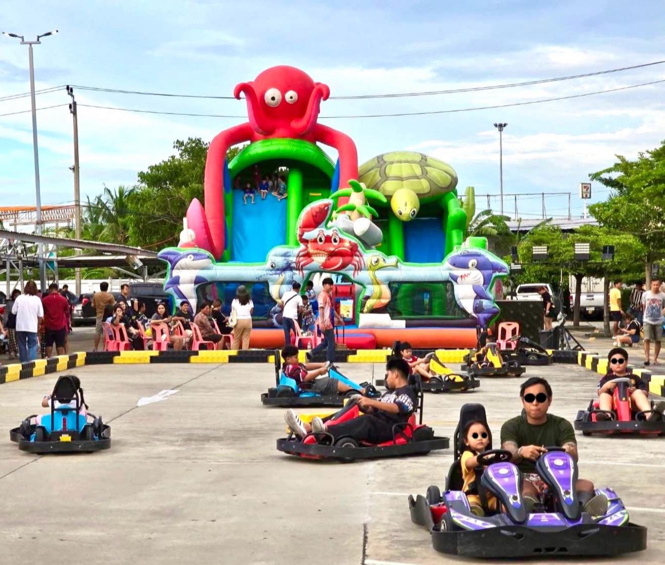 ย้ำๆ รีบมาเล่นกันเถอะๆ สวนสนุก FUNTOWN