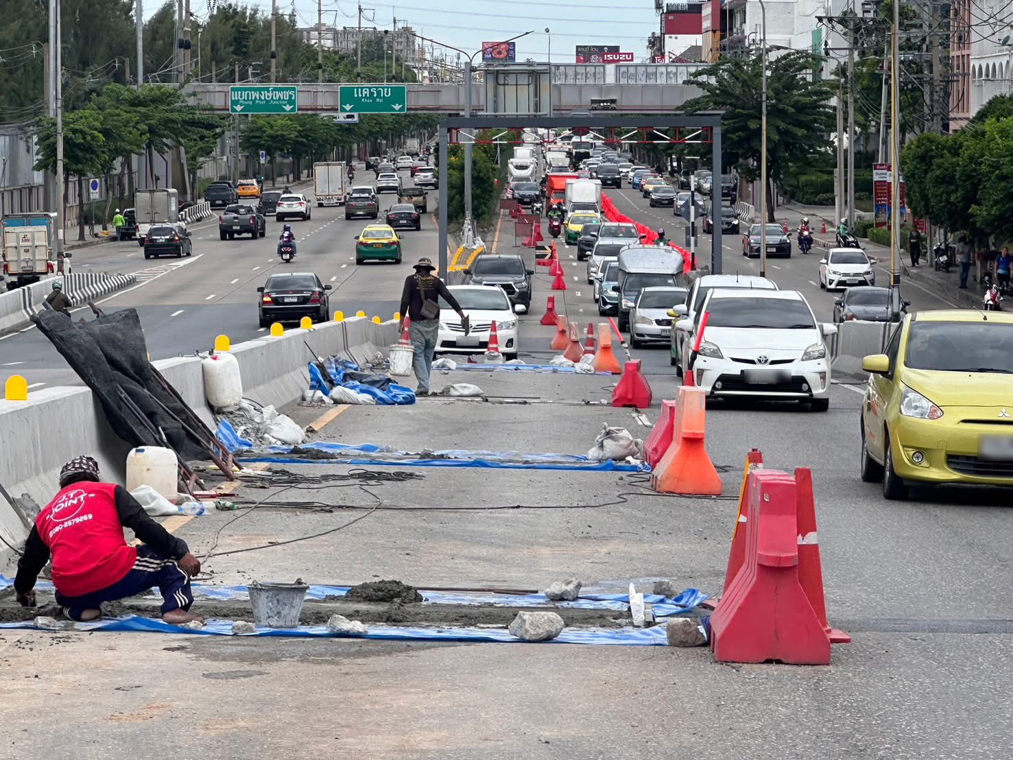 ความคืบหน้า งานซ่อมรอยต่อสะพานข้ามแยกบางเขน ถนนงามวงศ์วาน