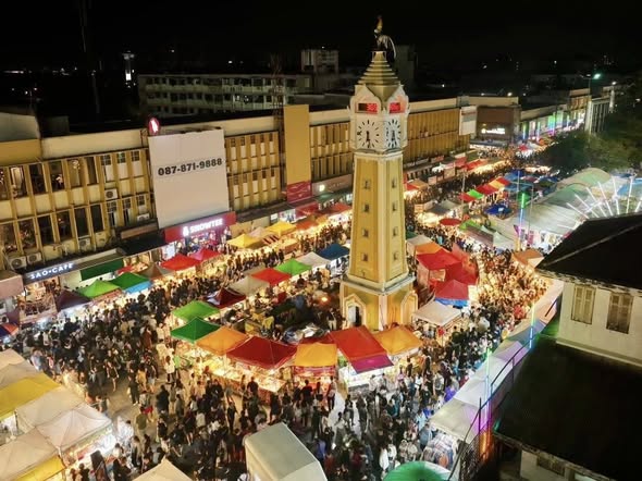 OMG โอว์ม๊ายก๊อดด คนเยอะแยะ หนาแน่นมว๊ากกกเสมอ ท่าน้ำนนทบุรี