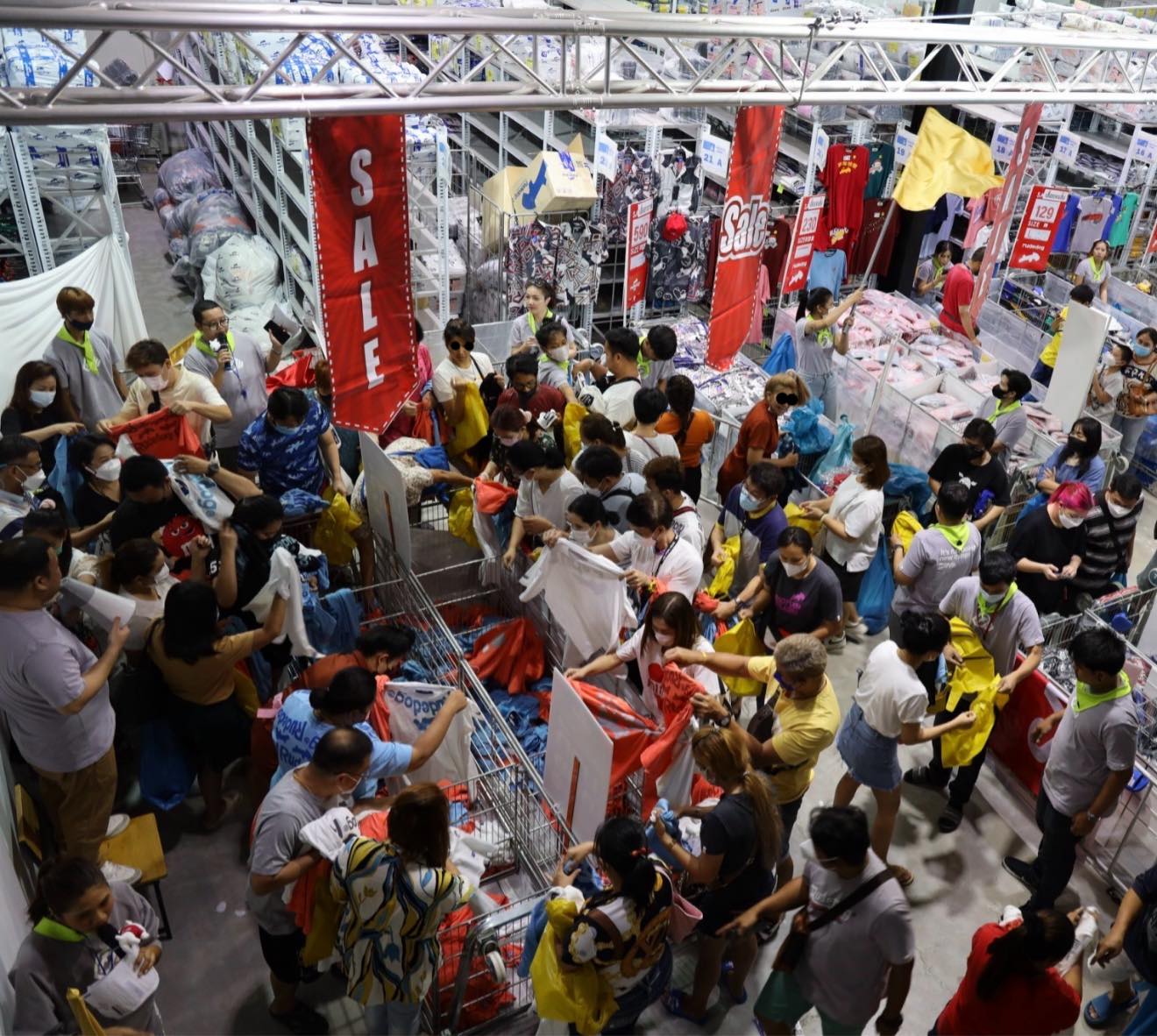 มหกรรมลดล้างสต๊อกโรงงาน ส่งท้ายปี ลดสูงสุด 80-90% RUDEDOG FAIR 2025