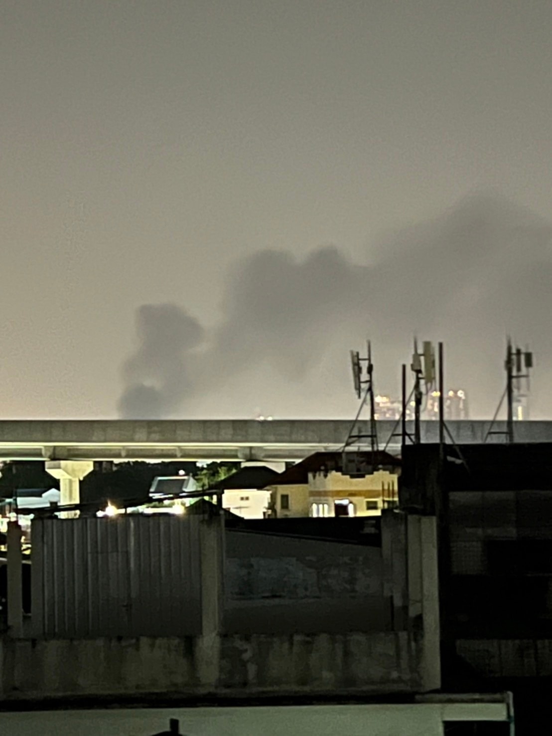 เหตุเพลิงไหม้ร้านค้าภายในตลาดนัดจตุจักร (ประตู 1)