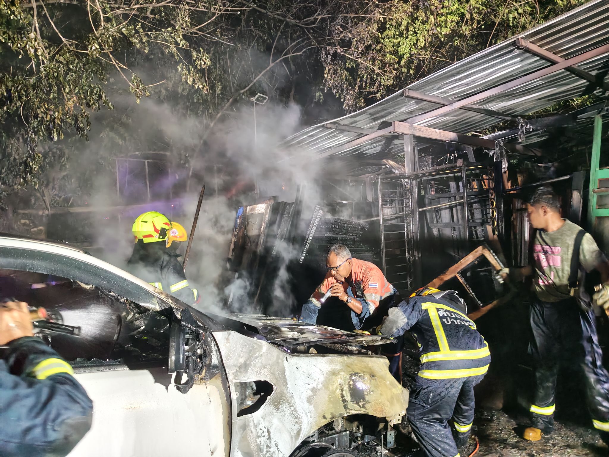 เพลิงไหม้ รถกระบะ ภายในโรงงาน