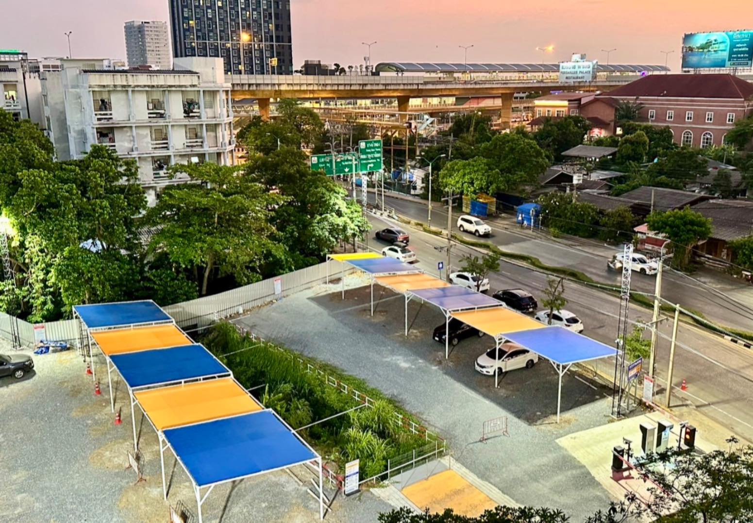ไปใช้กันยังจ้า เปิดแล้ว ที่จอดรถยนต์ – พระนั่งเกล้า Parking