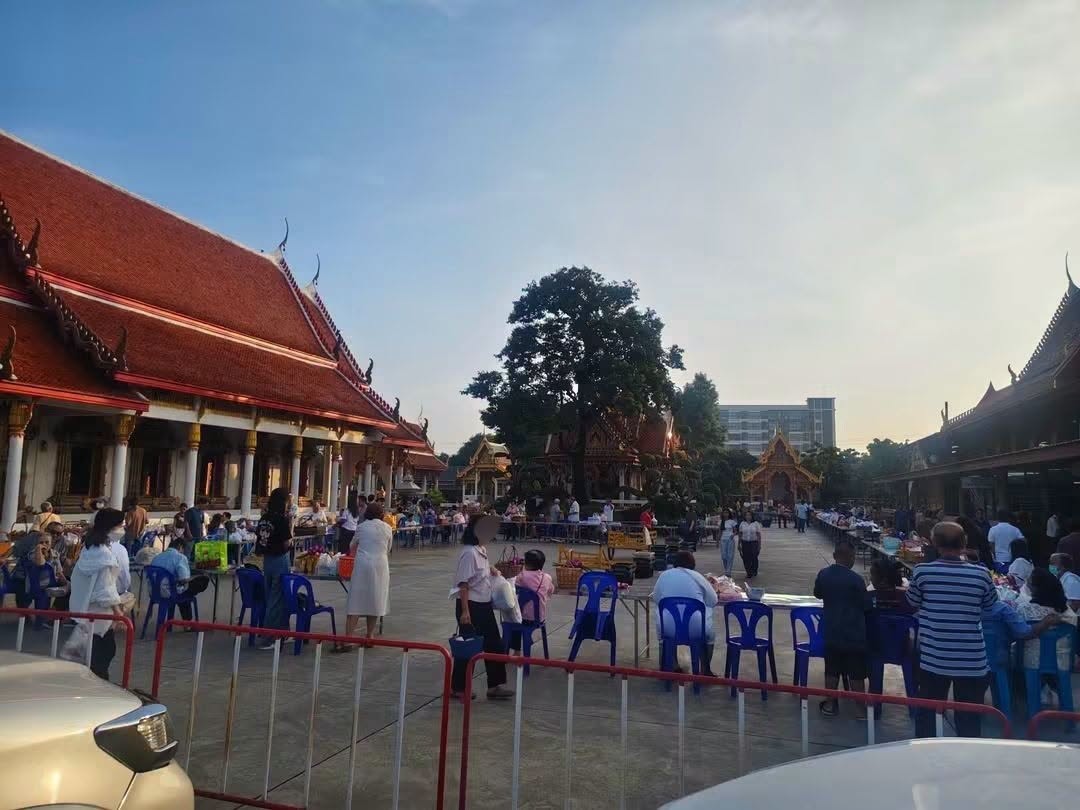 สวัสดีวันอังคารที่ 27 ต.ค. 69 บรรยากาศทำบุญตักบาตรเทโว หลังวันออกพรรษา ณ วัดศรีเรืองบุญ จ.นนทบุรี